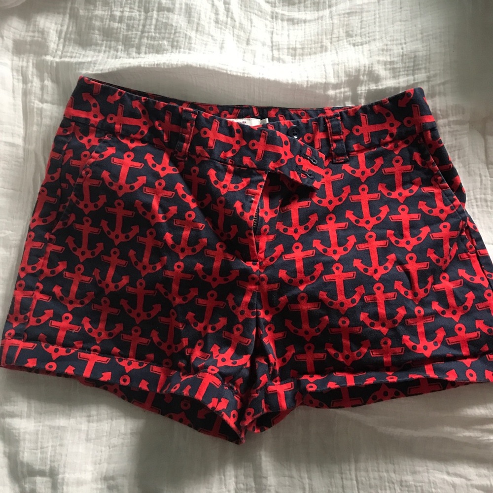 Vineyard Vines anchor shorts